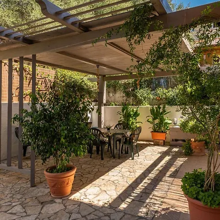 Sapposentu De Dinu Apartment *