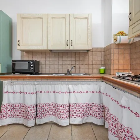 Apartment Sapposentu De Dinu